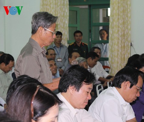 Генсек ЦК КПВ Нгуен Фу Чонг провёл встречи с ханойскими избирателями - ảnh 2